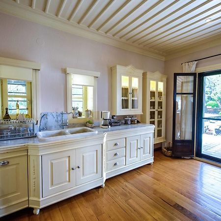 Mulberry House Villa Sithonia Bagian luar foto
