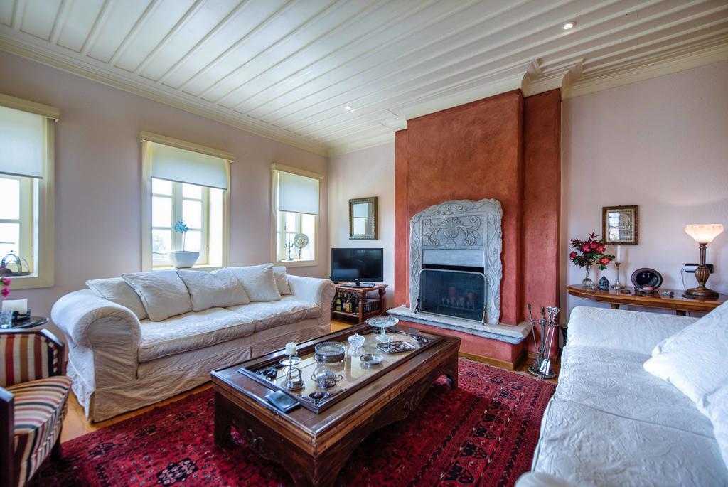 Mulberry House Villa Sithonia Bagian luar foto